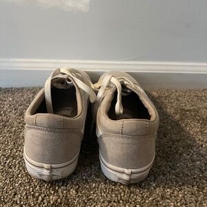 Vans Ward Lo Sneaker - Women's Taupe